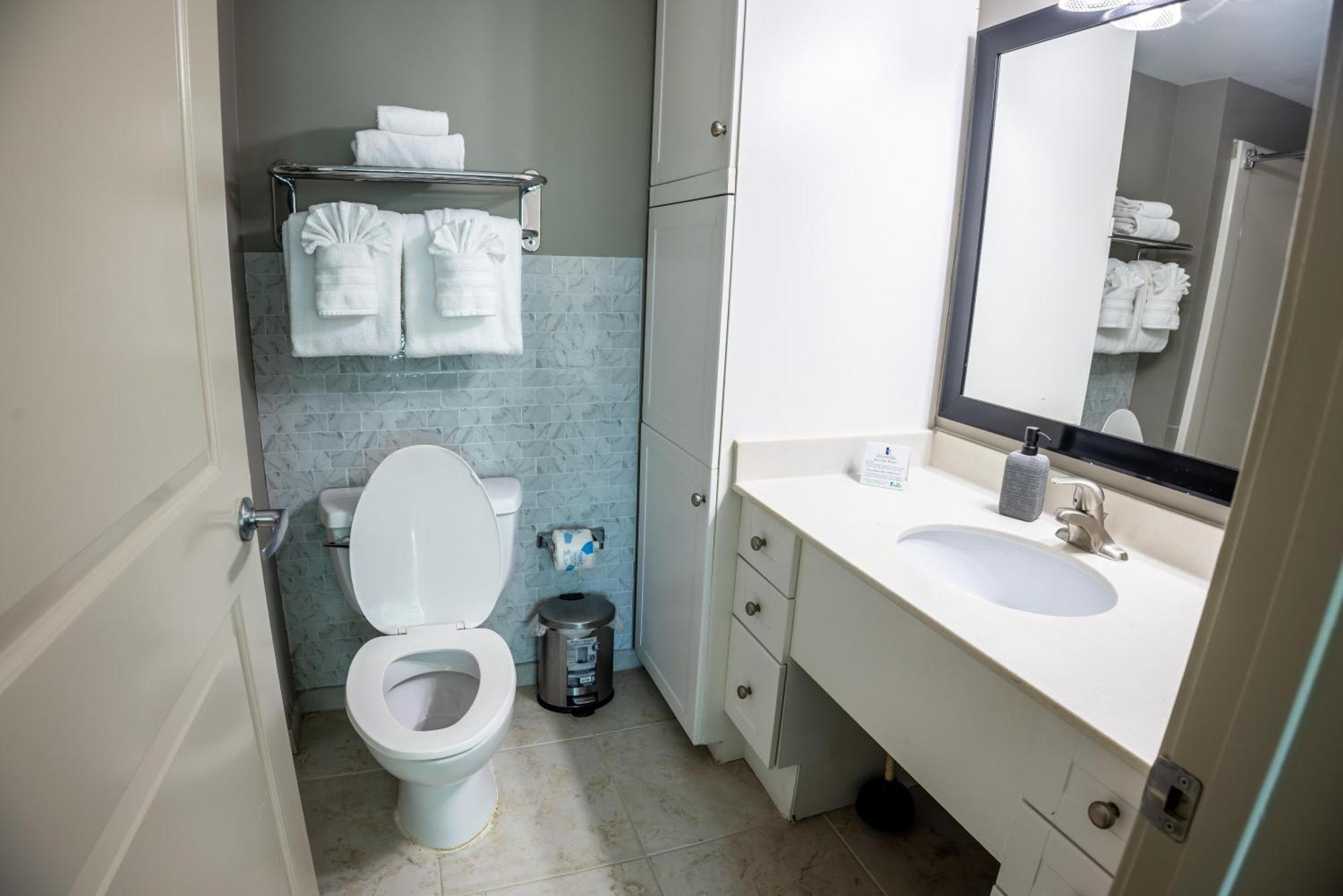 マートルビーチ 107 S Ocean Blvd, 0308 - Ocean Front Sleeps 6ヴィラ エクステリア 写真
