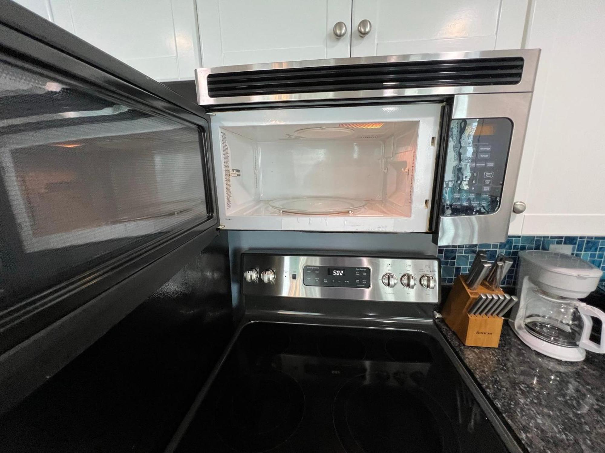マートルビーチ 107 S Ocean Blvd, 0308 - Ocean Front Sleeps 6ヴィラ エクステリア 写真