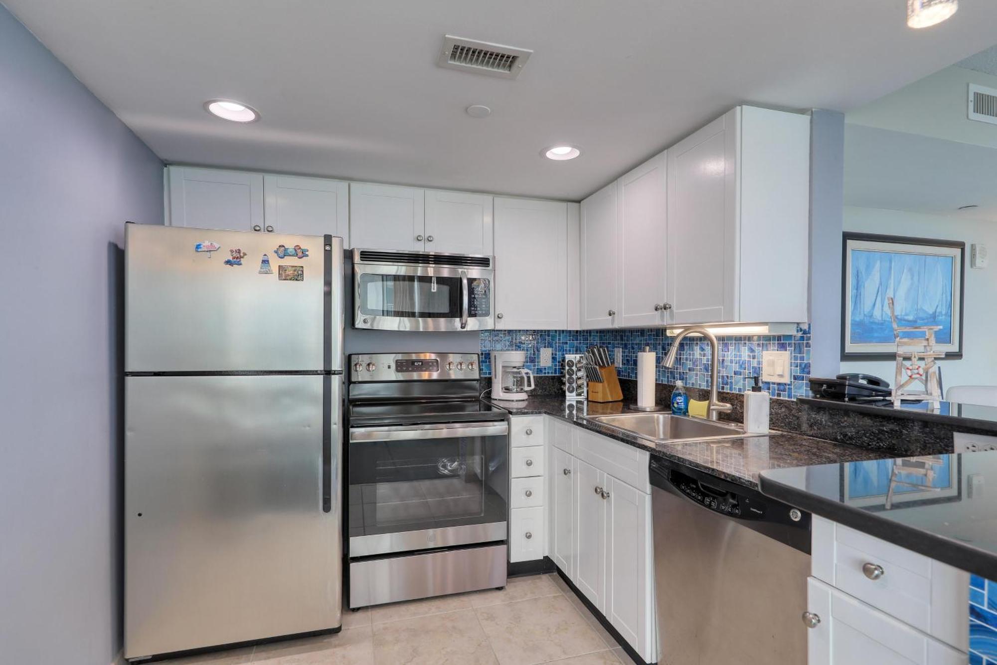 マートルビーチ 107 S Ocean Blvd, 0308 - Ocean Front Sleeps 6ヴィラ エクステリア 写真